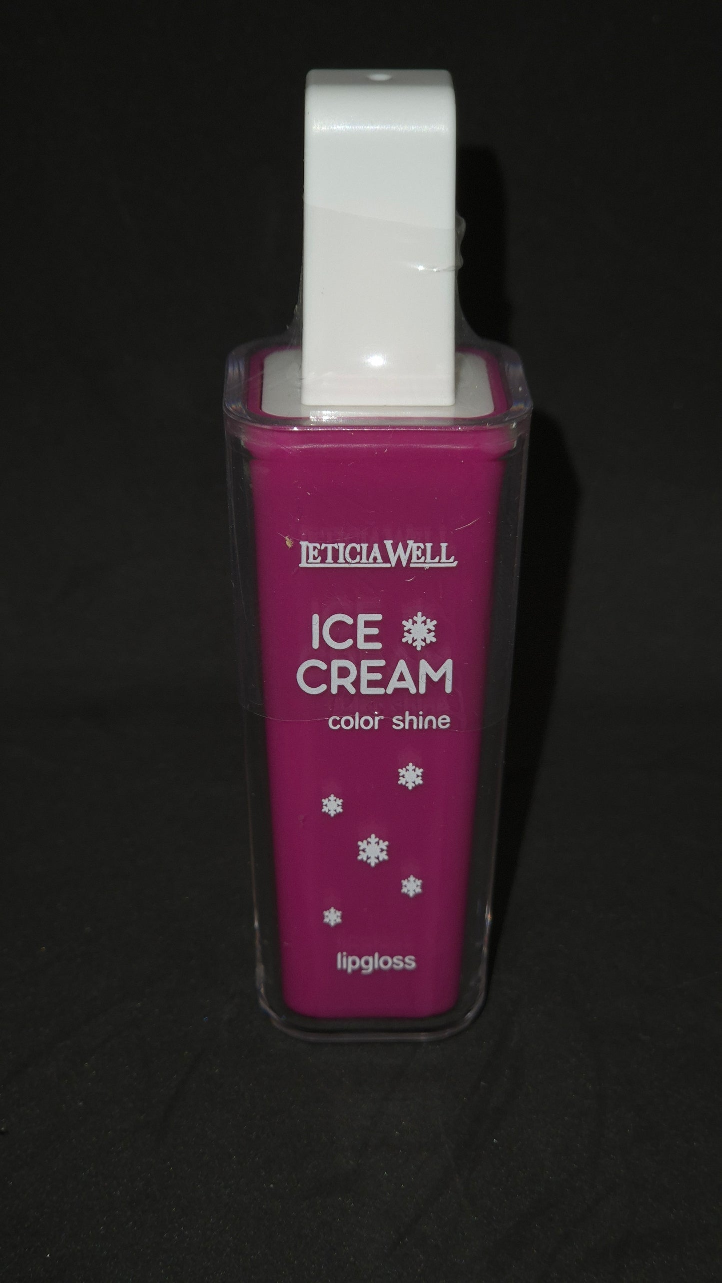 Lip gloss ice cream color shine Leticia Well