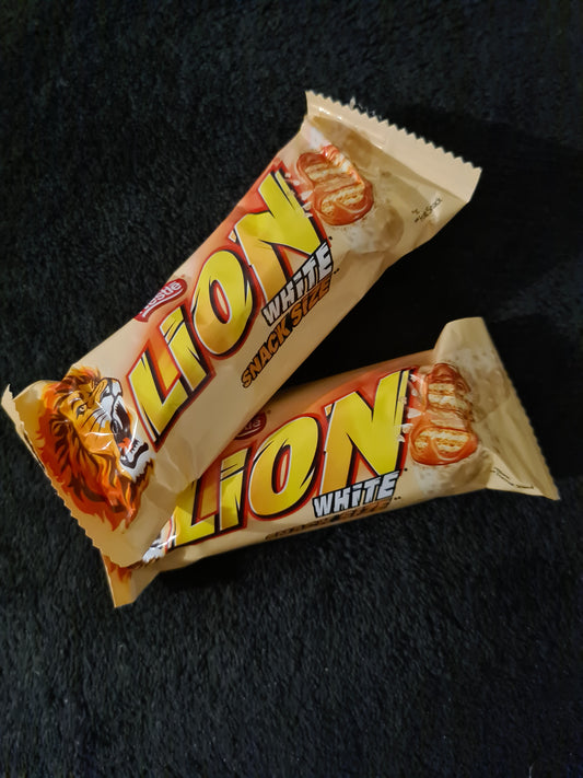 Lion White